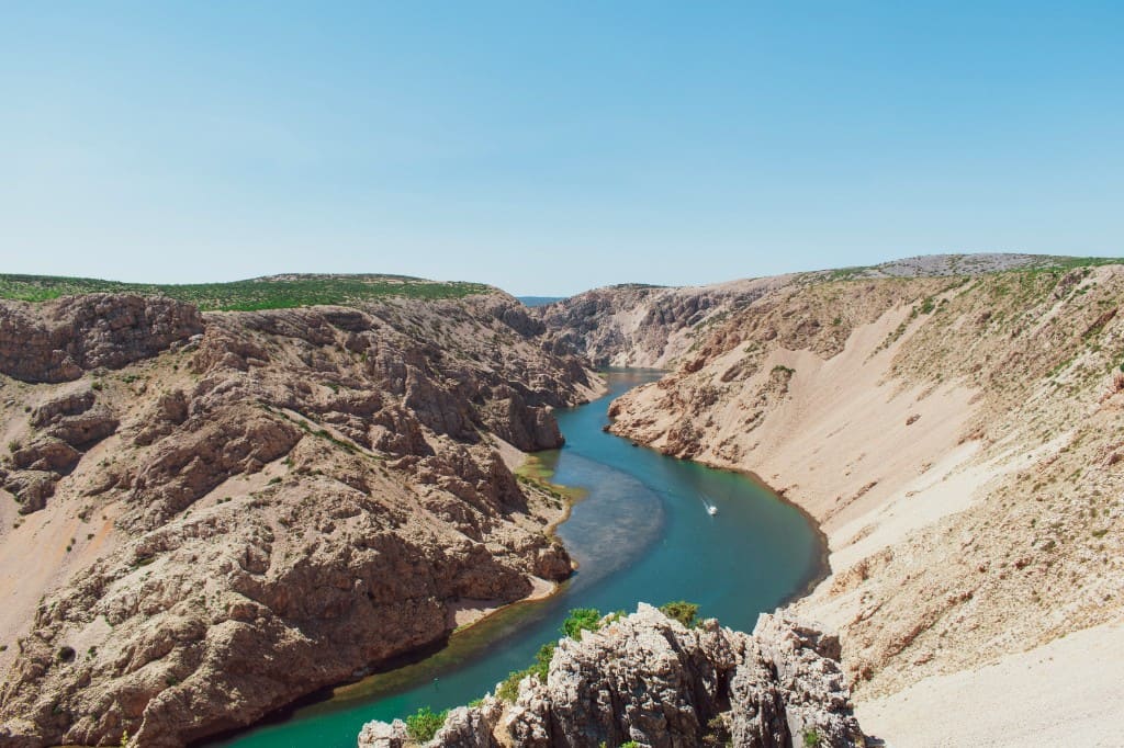 Zrmanja River canyon and turquoise water